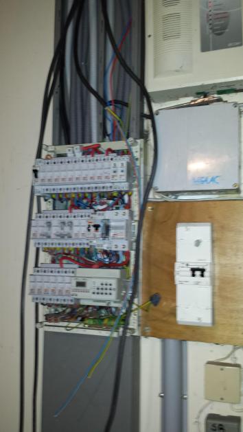 ELECTROLYS - Electricien sur Lille et sa métropole : Tableau électrique, installation en neuf ou rénovation de votre électricité