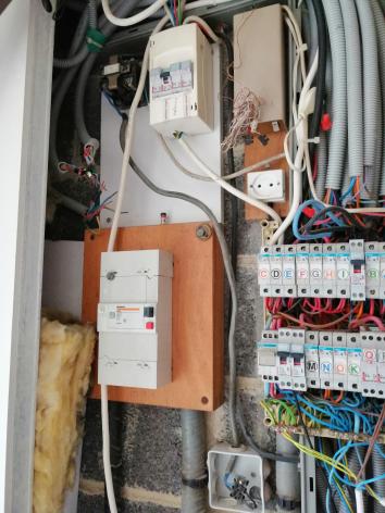 ELECTROLYS - Electricien sur Lille et sa métropole : Tableau électrique, installation en neuf ou rénovation de votre électricité