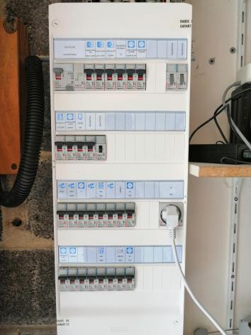 ELECTROLYS - Electricien sur Lille et sa métropole : Tableau électrique, installation en neuf ou rénovation de votre électricité